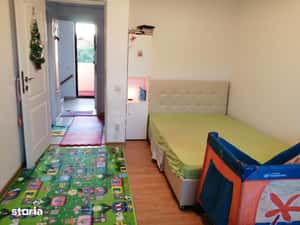 Metrou ap.2 camere in vila,aer cond.parcare,zona verde,liniste,privat — miniatura 5