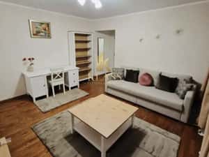 apartament decomandat de inchiriat cu 2 camere  in P-ta Amzei