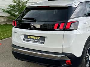 Peugeot 3008 SUV Automat 130 HP Benzină — miniatura 5