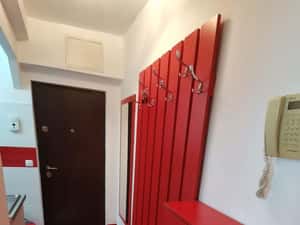 INCHIRIEZ apartament 2 camere , renovat,zona Vasile Aaron — miniatura 4