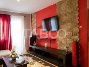 Apartament decomandat 3 camere 2 bai etaj 3 balcon zona buna Cisnadie — miniatura 3