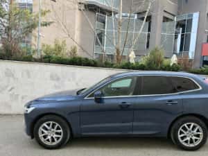 Volvo XC60 2018 / 4 x 4 / Keyless / Bord digital / Led / — miniatura 3