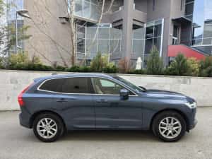 Volvo XC60 2018 / 4 x 4 / Keyless / Bord digital / Led / — miniatura 4