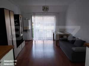 Apartament 2 camere semidecomandat, etaj intermediar, spatios, zona Po — miniatura 2