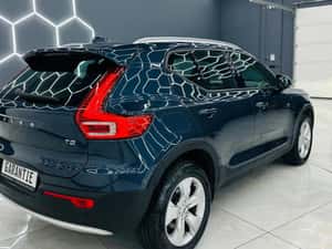 Volvo XC40 1.5i Manuală 129 HP Benzină — miniatura 4