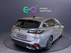 PEUGEOT 308 – Un model apreciat pentru echilibrul său — miniatura 4