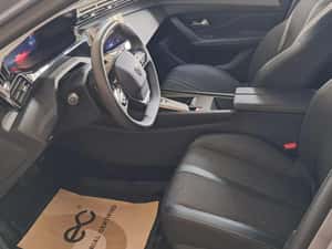 PEUGEOT 308 – Un model apreciat pentru echilibrul său — miniatura 7