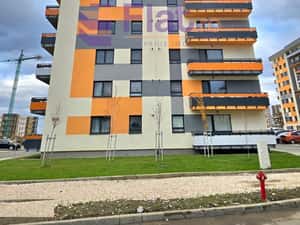 Apartament 3 Camere Brașov Tractorul Parcare — miniatura 3