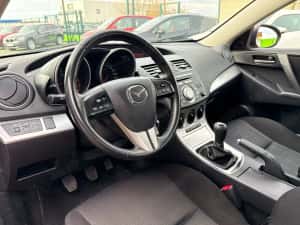 Vand Mazda 3 2009 Diesel 1560 cmc Neavariata — miniatura 7