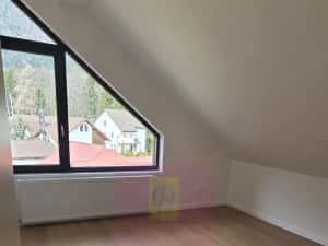 Apartament cu 2 camere de vanzare in Busteni — miniatura 2