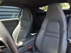 Porsche 992 Cabrio 385 cp, 29.710 km, 2023 — miniatura 5