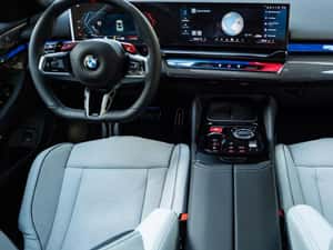 BMW M5 Sedan (G90) Automată 727 HP Hibrid (B/E) — miniatura 5