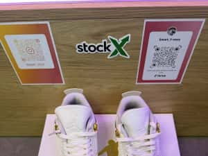 Air Jordan 4 Retro Metalic Gold Poze Reale Marimi 36-45 — miniatura 5