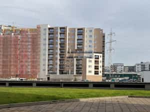 Apartament la etaj intermediar, zona Vivo — miniatura 5