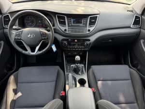 Hyundai TUCSON Manuală 116 HP Diesel — miniatura 2