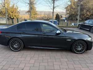 BMW M550i F10 2010 — miniatura 2