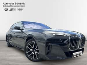 BMW 740 Berlină Diesel Second-hand 27.788 km — miniatura 1