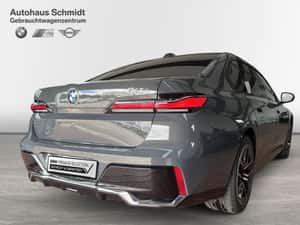 BMW 740 Berlină Diesel Second-hand 27.788 km — miniatura 6