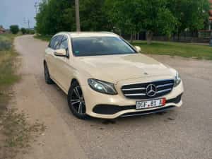 Mercedes E-220 Avangarde fabricatie 2020 — miniatura 4