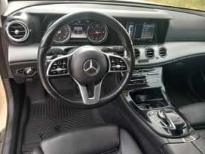 Mercedes E-220 Avangarde fabricatie 2020 — miniatura 6