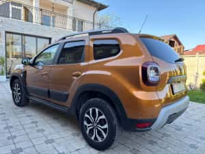 Dacia Duster 4x4 1.5 dci FUL dotari TOP — miniatura 3
