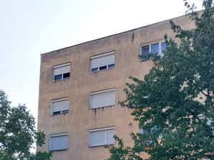 Proprietari - Vindem apartament 3 camere, Etaj 2, Arad, Cocorilor UTA > Potrivit Studenți medicină. — miniatura 2