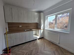 Apartament de vanzare 2 camere semidecomandat -  zona Bere - Pitesti