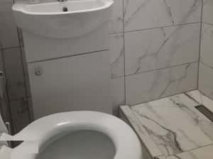 Camera de inchiriat — miniatura 3