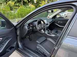 BMW Seria 3 330e Plug-in Hybrid Advantage — miniatura 6