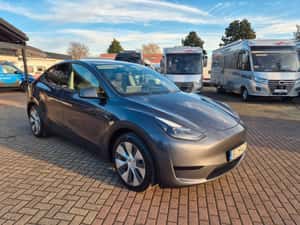 Tesla Model Y Second-Hand - 14.500 km - 38.957 EUR