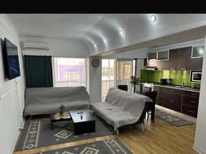 De închiriat apartament 2 camere ultracentral, loc de parcare inclus — miniatura 4