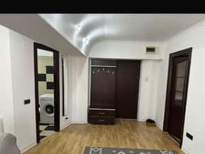 De închiriat apartament 2 camere ultracentral, loc de parcare inclus — miniatura 5