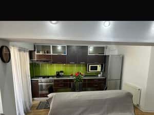 De închiriat apartament 2 camere ultracentral, loc de parcare inclus — miniatura 6