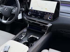 Lexus RX 450 Automată 309 HP Hibrid (B/E) — miniatura 3
