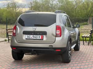 Dacia Duster 4x4 benzină si gaz — miniatura 8