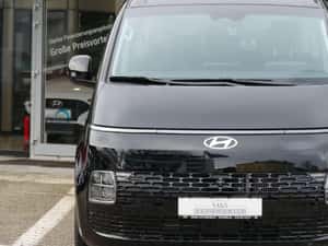Hyundai STARIA - vehicul nou, 1 km rulaj