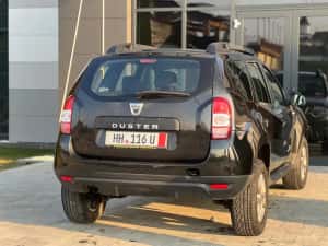 Dacia Duster model Prestige 1.6 benzina Euro 5 2016 — miniatura 4