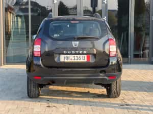 Dacia Duster model Prestige 1.6 benzina Euro 5 2016 — miniatura 6