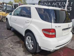 Dezmembrez mercedes ML w164 350i/bara fata ml/haion ml/stop ml/m272/