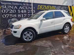 Dezmembrez mercedes ML w164 350i/bara fata ml/haion ml/stop ml/m272/ — miniatura 9