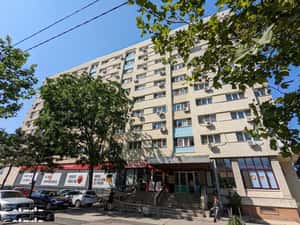 Inchiriez garsoniera piata Sudului, etaj 4/9 cu balcon + centrala bloc