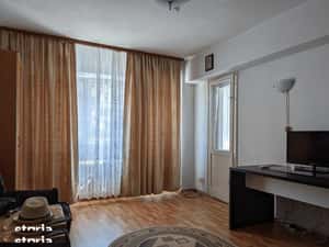 Inchiriez garsoniera piata Sudului, etaj 4/9 cu balcon + centrala bloc — miniatura 3