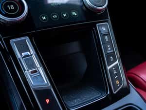 Jaguar I-Pace EV400 AWD, echipare HSE, second hand — miniatura 6