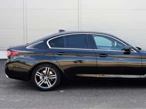 Bmw seria 5 G30 2021 — miniatura 4