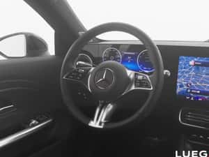 Mercedes-Benz CLA 180 Sport / Coupe — miniatura 4