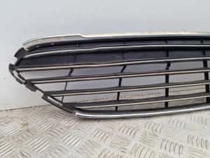 Grila inferioara cu defect Ford Fiesta 6 MK7 — miniatura 3