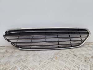 Grila inferioara cu defect Ford Fiesta 6 MK7 — miniatura 7