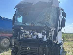 vand piese de renault T 460 2017 — miniatura 8