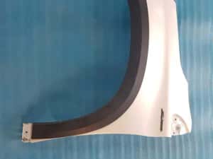 Aripă stânga Peugeot 2008 — miniatura 1