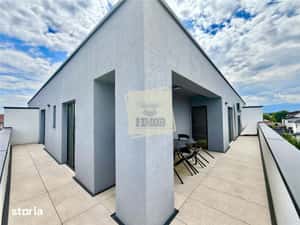 Penthouse de lux 84 mpu cu 3 camere 2 bai terasa 2 parcari — miniatura 5